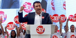 Ζόραν Ζάεφ (Φωτογραφία: AP Photo/Boris Grdanoski)