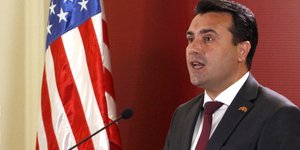 Επιμένει ο Ζάεφ για τη συμφωνία / Φωτογραφία: AP Photo/Boris Grdanoski