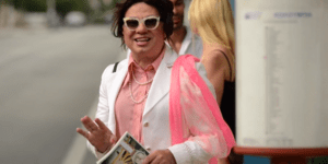 «Δεν είμαι ρατσιστής αλλά... »: Εκπληκτικό σκετσάκι Ελληνα κωμικού για την εκστρ