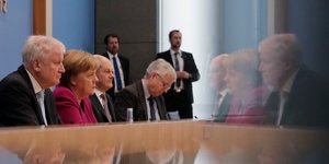 Ο νέος υπουργός Εσωτερικών Χορστ Ζέεχοφερ ανήκει στην συντηρητική Χριστιανοκοινωνική Ένωση (CSU)/ Φωτογραφία: ΑΡ