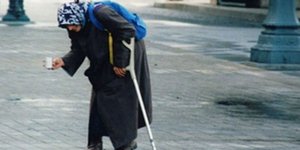 Έλληνες λήστεψαν... ζητιάνα και της άρπαξαν τη σακούλα με τα υπάρχοντά της
