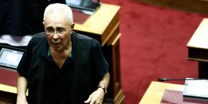 Ο Κώστας Ζουράρις (Φωτογραφία: EUROKINISSI/ΣΤΕΛΙΟΣ ΜΙΣΙΝΑΣ)