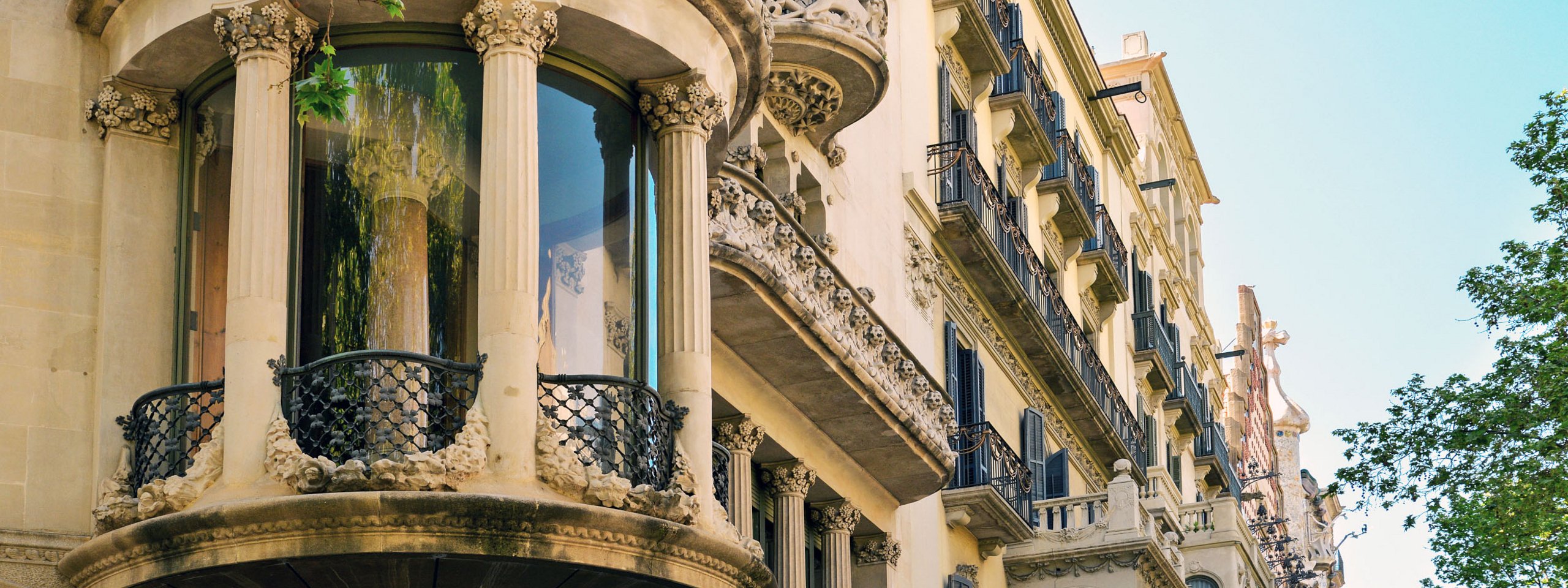 Τα μπαλκόνια έργα τέχνης της Βαρκελώνης