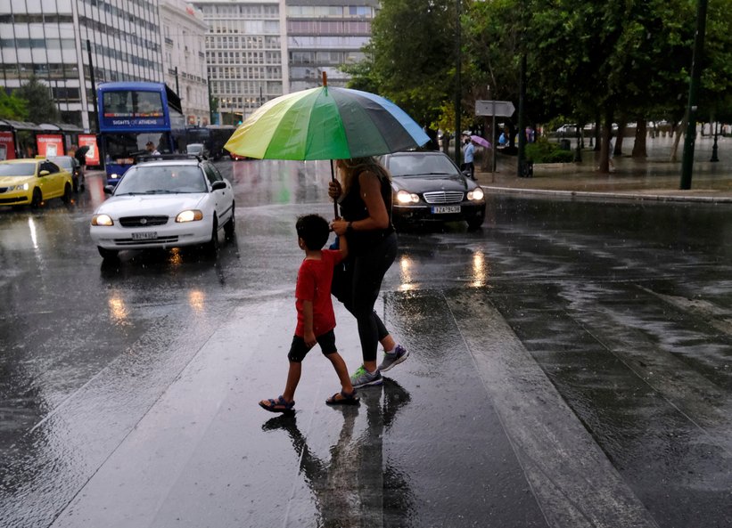 Έκτακτο δελτίο επιδείνωσης καιρού: Βροχές και καταιγίδες σε αυτές τις 4 περιοχές, ριζική αλλαγή σκηνικού