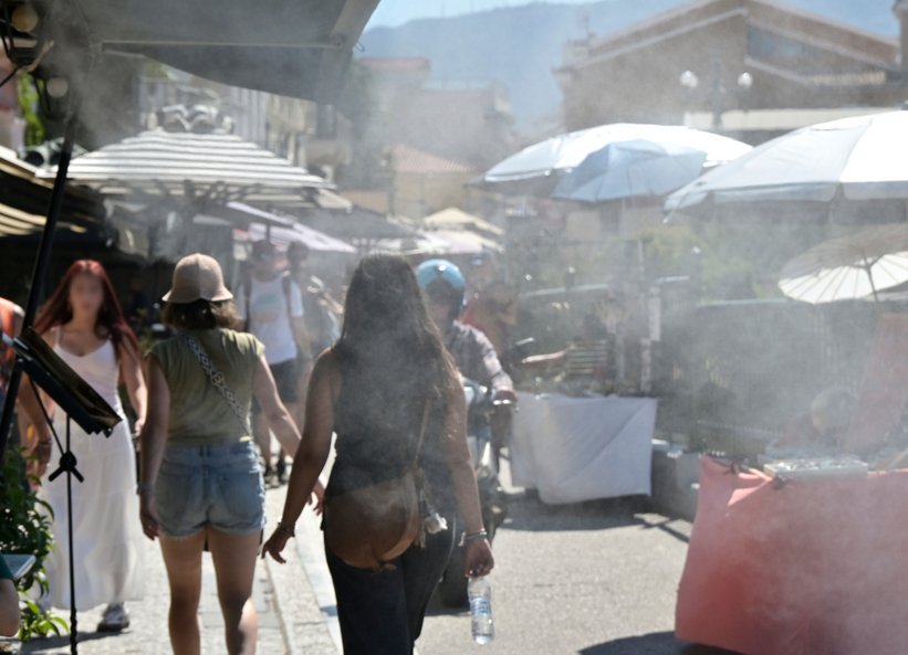 Καύσωνας τουλάχιστον μέχρι την Τρίτη, πού θα δείξει 40άρια -Οι χάρτες του Meteo και τα νέα προγνωστικά στοιχεία της ΕΜΥ