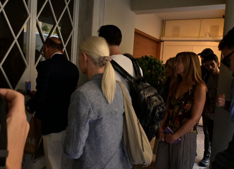 Έρευνα αυτή την ώρα, παρουσία εισαγγελέα, στο ιατρείο όπου έπαθε ανακοπή ο Γιώργος Μαζωνάκης [εικόνες]