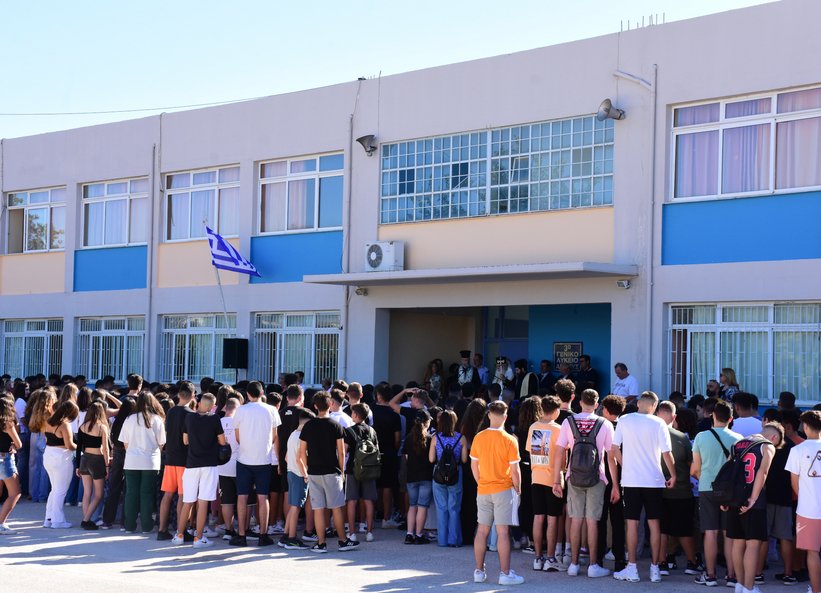 Τι έδειξαν οι εξετάσεις PISA για τους Ελληνες μαθητές: Ενας στους δύο τελειώνει το σχολείο και δεν μπορεί ανταποκριθεί στις καθημερινές απαιτήσεις