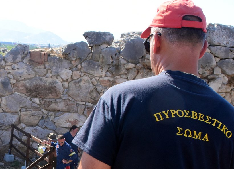 Πώς έγινε η τραγωδία στη Ρόδο με τον 51χρονο πυροσβέστη που προσπάθησε να βοηθήσει τουρίστες σε φαράγγι -Έπεσε από μεγάλο ύψος