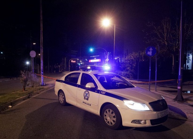 Γλυφάδα: Εκτέλεση άνδρα με πυροβολισμούς στο κεφάλι – Βρέθηκαν πέντε κάλυκες