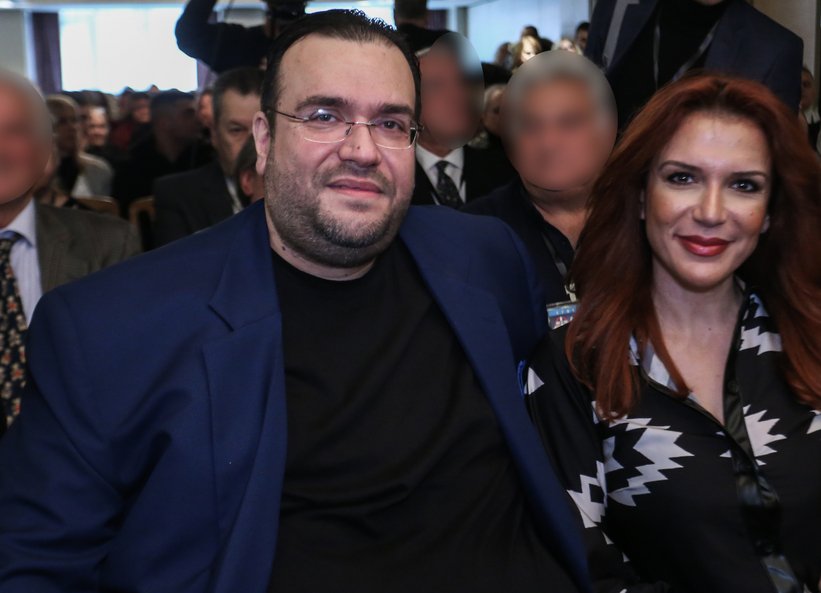«Βροχή» οι καταγγελίες κατά του Φ. Καμπούρη και της συζύγου του από πρώην υπαλλήλους -«Χρωστάει 2.000 ευρώ, δεν είχαμε ούτε ασφάλεια»
