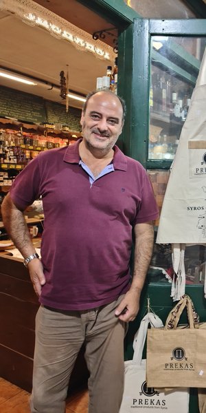 κωστας πρεκας παντοπωλειο 