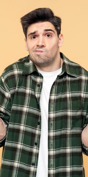 ΆΝΔΡΑς ΑΠΟΓΟΗΤΕΥΜΕΝΟς