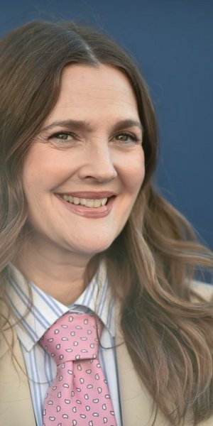 Η Ντρου Μπάριμορ σε βίντεο χωρίς μακιγιάζ