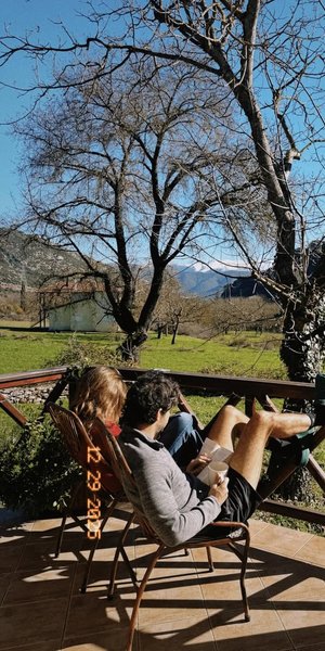 H Κλέλια Ανδριολάτου με τον σύντροφό της