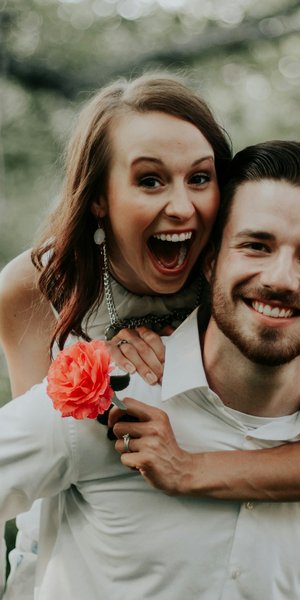 Η ευτυχισμένη σχέση δεν είναι ένας στατικός προορισμός αλλά μια διαρκής διαδικασία αμοιβαίας διαμόρφωσης, κατανόησης και προσαρμογής / SHUTTERSTOCK