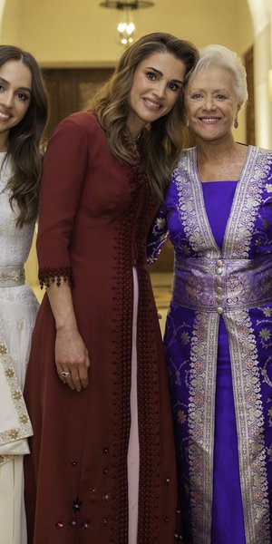 Αυτό είναι το αξεσουάρ που επιλέγουν οι πιο καλοντυμένες κουμπάρες και πεθερές τον χειμώνα