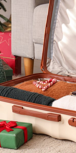 Βαλίτσα με ρούχα 