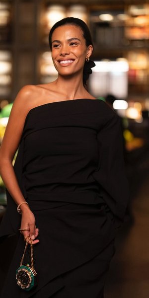 Tina Kunakey/Φωτογραφία/Instagram: bvlgari