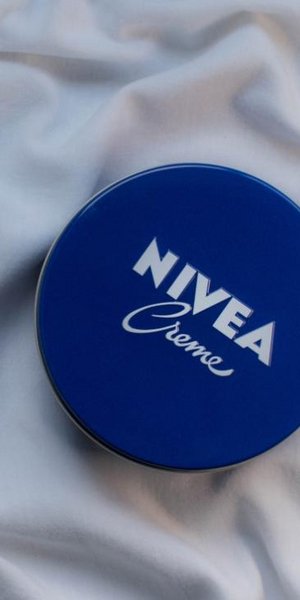 Μπλε κουτάκι Nivea