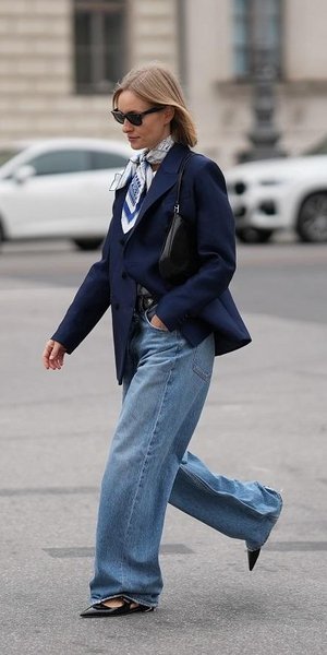 Half-moon bags: Οι τσάντες-μισοφέγγαρο συνεχίζουν να κυριαρχούν στις τάσεις και το 2026