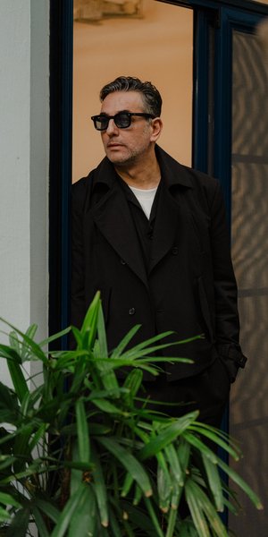 Ο σχεδιαστής Σωτήρης Γεωργίου αποκαλύπτει την πιο καλοντυμένη Ελληνίδα, τον άντρα με στιλ και ποιον θα ήθελε να ντύσει