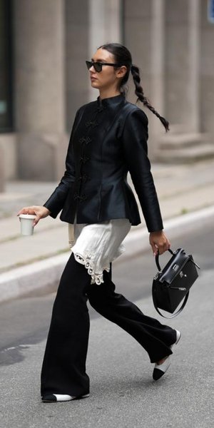 Mandarin jacket: Η ασιατική τάση που επιστρέφει δυναμικά και πώς να τη φορέσεις