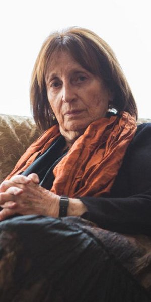 Η «Μεγάλη Χίμαιρα» έριξε αυλαία -Ποιος ήταν πραγματικά ο Καραγάτσης, όπως τον περιέγραψε η κόρη του, Μαρίνα