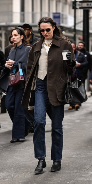 Τα 7 timeless κομμάτια που φορούν οι πιο καλοντυμένες στη Νέα Υόρκη