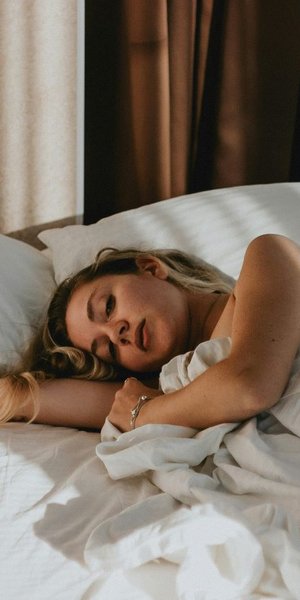 Αυτό είναι το σημάδι που δείχνει αν χρειάζεσαι περισσότερες ώρες ύπνου ή αν ξεκουράστηκες αρκετά