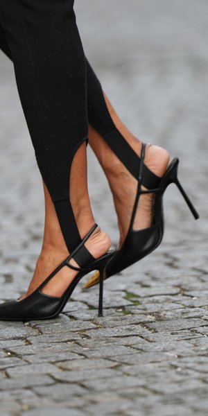 Τα πιο κομψά παπούτσια της άνοιξης είναι αυτά -Και φοριούνται ήδη παντού