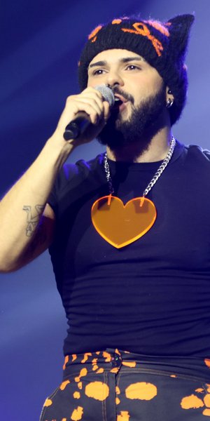 Ο Akylas ερμηνεύοντας το Ferto στον ελληνικό τελικό