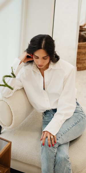 Η σχεδιάστρια μόδας Νάντια Ράπτη εξηγεί ποιο μαγιό κολακεύει τις περισσότερες γυναίκες