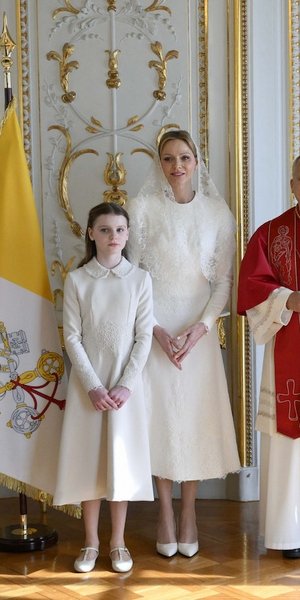 Η Βασιλική Οικογένεια του Μονακό με τον πάπα Λέοντα ΙΔ΄