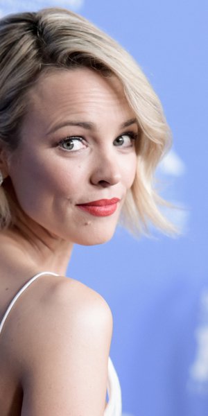 Το μήκος μαλλιών που χαρίζει πιο νεανική όψη, σύμφωνα με expert