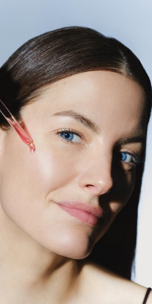 Η νέα εμμονή του skincare: Το μυστικό συστατικό για επιδερμίδα που δεν προδίδει την ηλικία