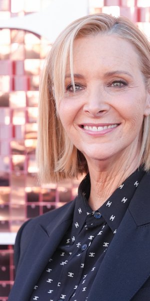  H 62χρονη σήμερα Λίζα Κούντροου, στην πρεμιέρα της τρίτης σεζόν του «The Comeback», 19 Μαρτίου 2026, Καλιφόρνια (AP Photo/Chris Pizzello)