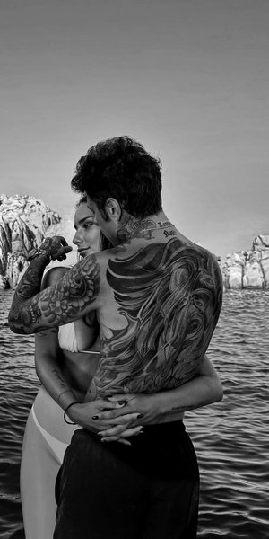 O Fedez με την νέα του σύντροφο