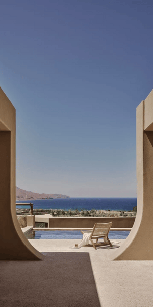 Το ξενοδοχείο Tella Thera 