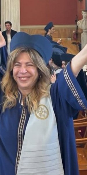 Η Δήμητρα Παπαδοπούλου πήρε το πτυχίο της από το Πανεπιστήμιο Αθηνών 