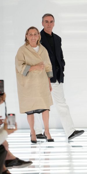 Τα 2 διαχρονικά κομμάτια που η Miuccia Prada επιλέγει σε κάθε show, χειμώνα και καλοκαίρι