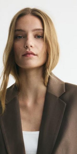 Επιστροφή στο γραφείο με στιλ: 4 σετ από τα H&M που αξίζει να αποκτήσετε