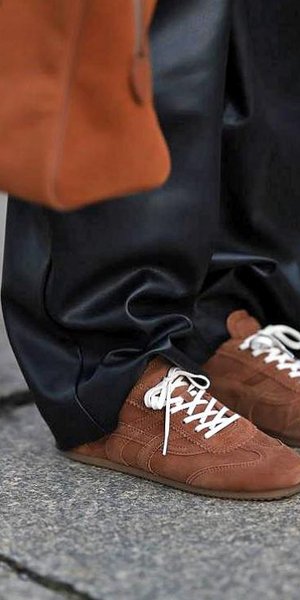 5 μυστικά για τέλειο λουκ με sneakers -Κομψές επιλογές, έξυπνοι συνδυασμοί και προσοχή στις λεπτομέρειες