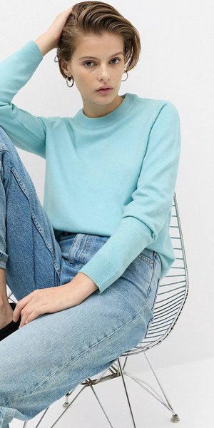 Marks & Spencer: Το πλεκτό των 23 ευρώ που βγαίνει σε 9 χρώματα και ταιριάζει με όλα