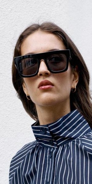 Από τα Zara μέχρι τα Mango: Οι ριγέ μπλούζες που θα φορέσετε με τα αγαπημένα σας τζιν αυτό το φθινόπωρο