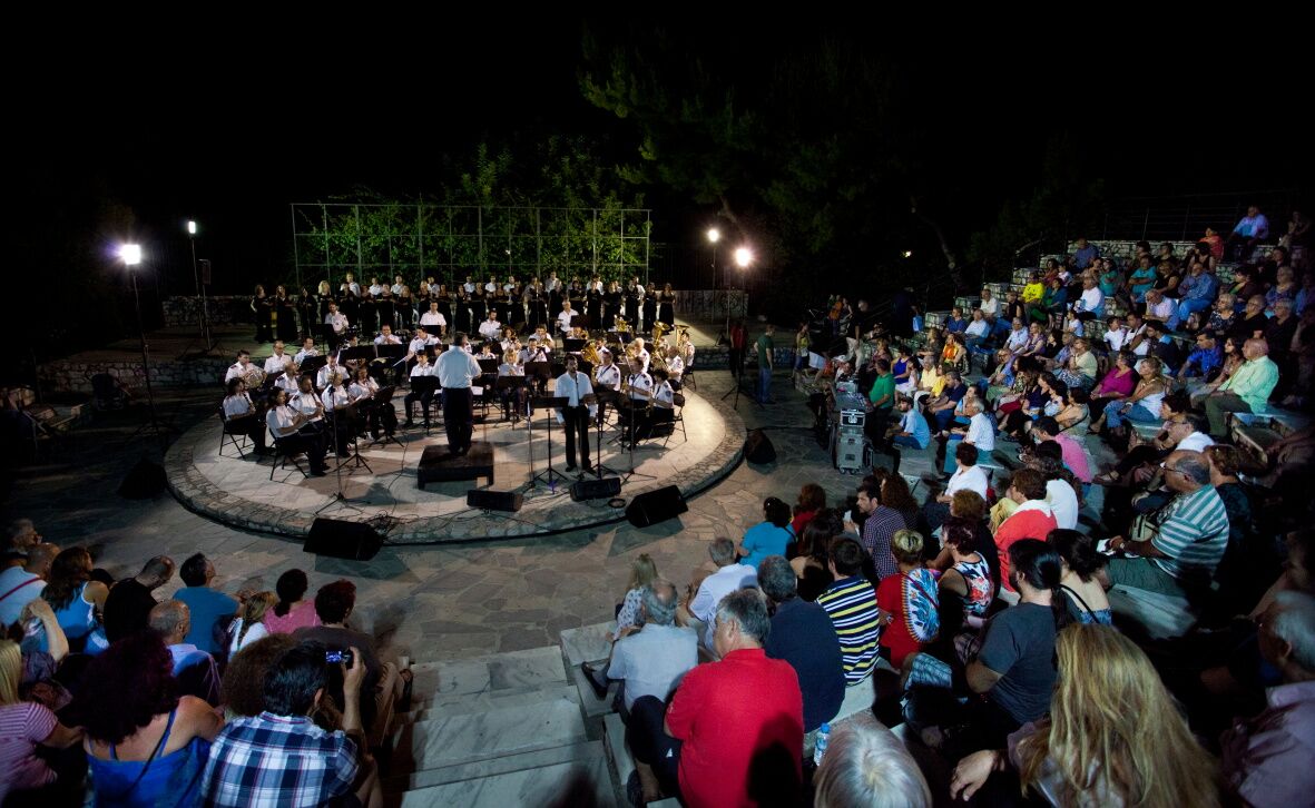 Η Φιλαρμονική Ορχήστρα (10/9) 